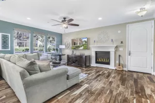 Photo #3: 41051452 Listing