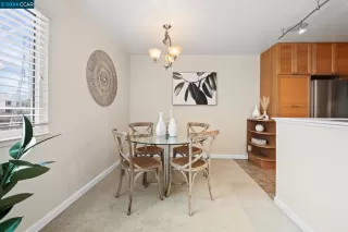 Photo #5: 41051498 Listing