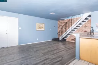 Photo #4: 41051503 Listing