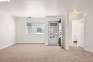 Photo #6: 41051526 Listing