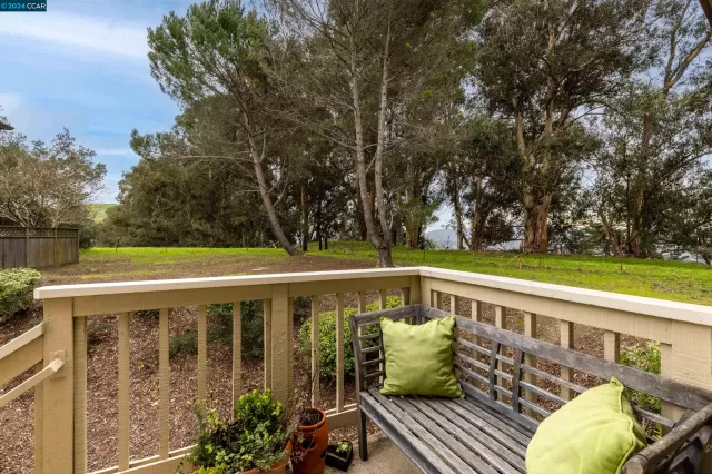 MLS: 41051533 Condo For Sale