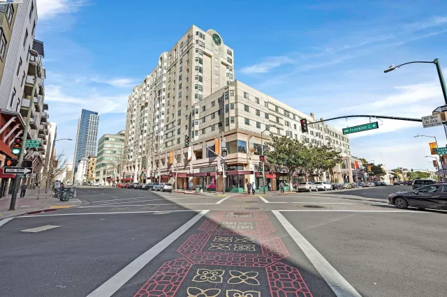 MLS: 41051618 Condo For Sale