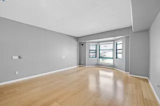 Photo #5: 41051618 Listing