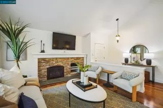 Photo #2: 41051621 Listing