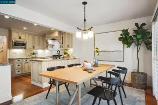 Photo #6: 41051621 Listing