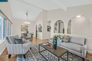 Photo #6: 41051809 Listing