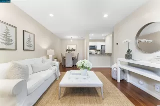 Photo #6: 41051871 Listing