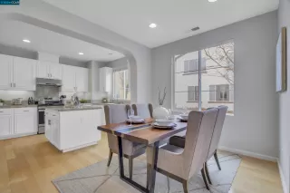 Photo #6: 41051919 Listing 