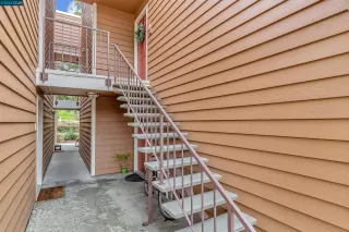 Photo #5: 41052020 Listing 