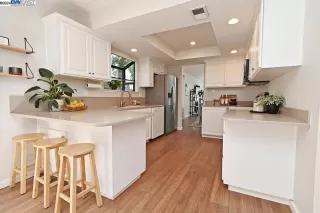 Photo #5: 41052046 Listing