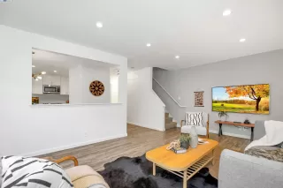 Photo #5: 41052106 Listing