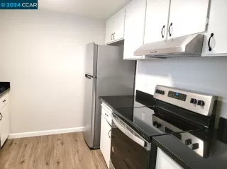 Photo #5: 41052127 Listing 