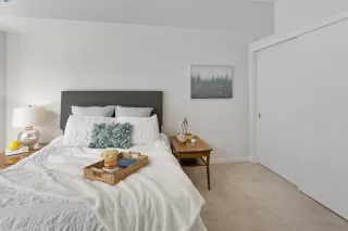 Photo #5: 41052143 Listing