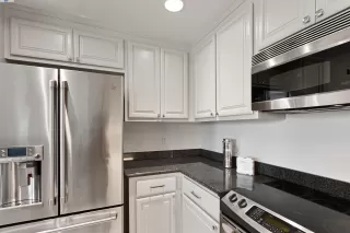 Photo #6: 41052204 Listing 