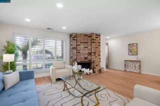 Photo #6: 41052273 Listing 