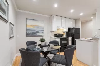 Photo #5: 41052289 Listing