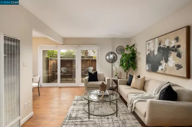 MLS: 41052331 Condo For Sale