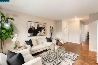 Photo #5: 41052331 Listing