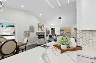 Photo #2: 41052451 Listing