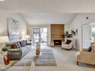 Photo #2: 41052535 Listing