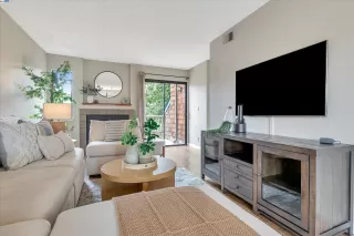 Photo #5: 41052632 Listing