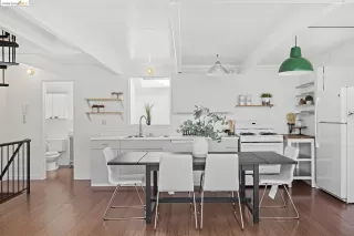 Photo #1: 41052644 Listing