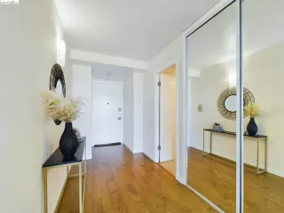 Photo #2: 41052649 Listing