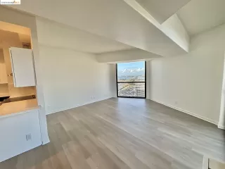 Photo #5: 41052735 Listing