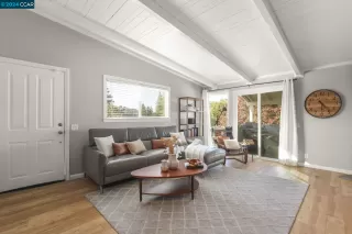 Photo #6: 41052751 Listing