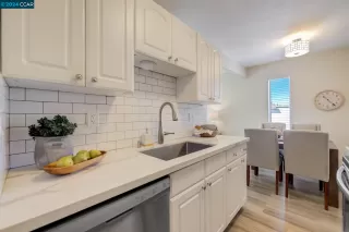 Photo #4: 41052783 Listing 