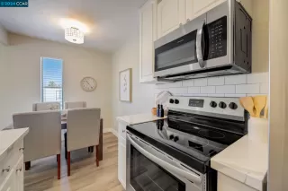 Photo #5: 41052783 Listing 