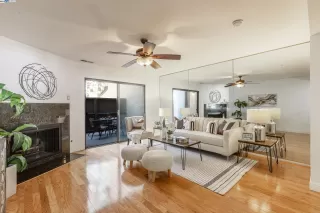 Photo #1: 41052789 Listing 