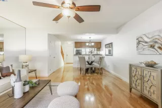 Photo #2: 41052789 Listing 