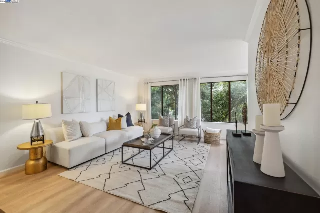 MLS: 41052823 Condo For Sale