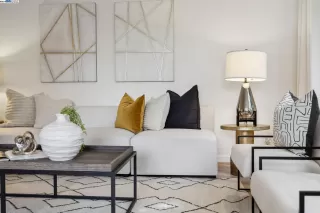 Photo #2: 41052823 Listing