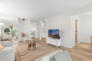 Photo #2: 41052852 Listing 