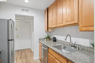 Photo #6: 41052852 Listing 