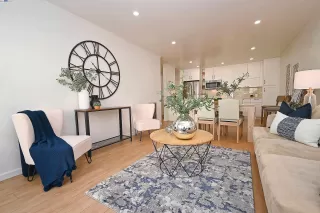 Photo #2: 41052864 Listing