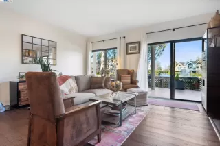 Photo #6: 41052940 Listing