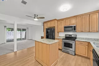 Photo #1: 41052949 Listing