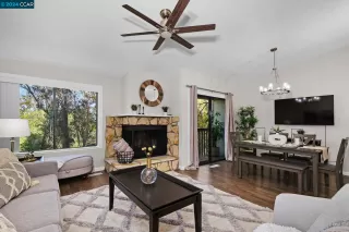 Photo #2: 41052998 Listing 