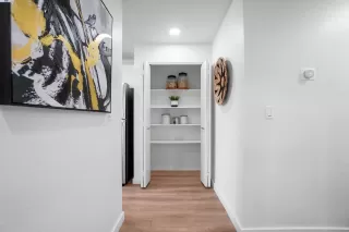 Photo #5: 41053002 Listing