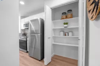 Photo #6: 41053002 Listing