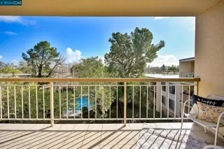 Photo #4: 41053021 Listing