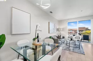 Photo #5: 41053082 Listing