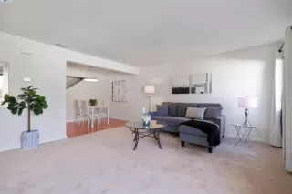 Photo #5: 41053209 Listing 