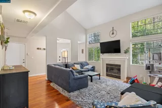 Photo #6: 41053235 Listing