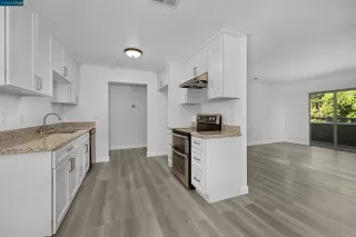 Photo #2: 41053275 Listing