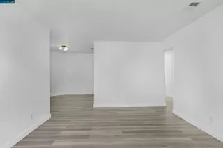 Photo #3: 41053275 Listing