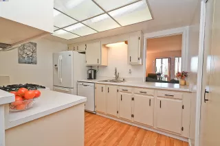 Photo #5: 41053295 Listing 